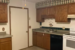 456 Samantha Cir, London, OH 43140 - Photo 2