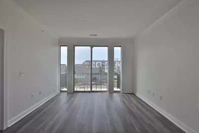 925 Ingleside Avenue #303, Columbus, OH 43215 - Photo 2