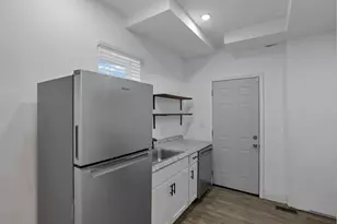 999 S 22nd St, Columbus, OH 43206 - Photo 14