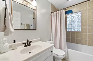 53 E Beechwold Blvd, Columbus, OH 43214 - Photo 18