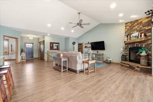 19700 Canada Rd, Gambier, OH 43022 - Photo 10