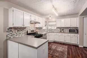 1344 Trabue Woods Blvd, Columbus, OH 43228 - Photo 6