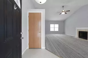 8651 Robbins Loop Dr, Reynoldsburg, OH 43068 - Photo 6