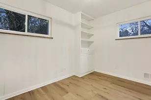 4374 Scenic Dr, Columbus, OH 43214 - Photo 28