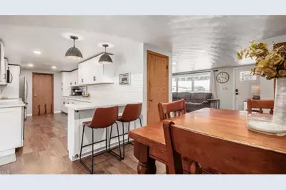 935 Blossom Lane, Zanesville, OH 43701 - Photo 6