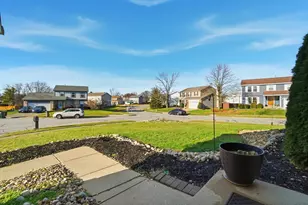 3250 Cypress Point Ct, Pickerington, OH 43147 - Photo 6