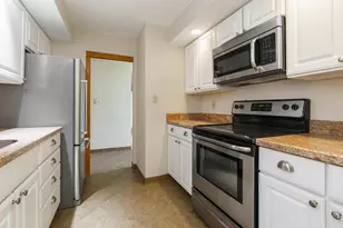 1000 Urlin Ave, Columbus, OH 43212 - Photo 10