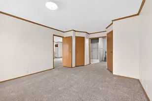 484 Cedarwood Rd, Columbus, OH 43207 - Photo 4