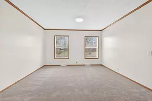 484 Cedarwood Rd, Columbus, OH 43207 - Photo 8