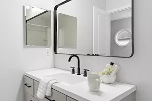 8105 Storrow Dr, Westerville, OH 43081 - Photo 18