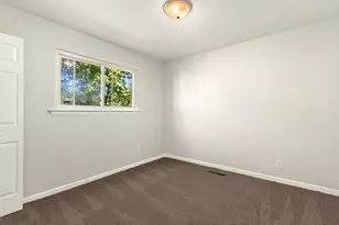 2608 Hubbell Rd, Columbus, OH 43232 - Photo 22