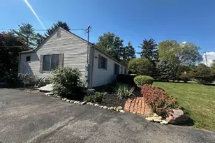 1301 Old Henderson Rd, Columbus, OH 43220 - Photo 22