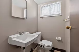 204 Barcelona Ave, Westerville, OH 43081 - Photo 22