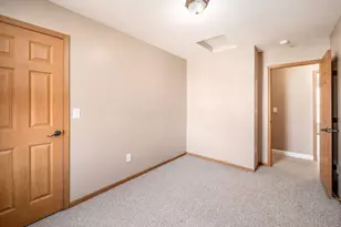 1523 Plowington Dr, Delaware, OH 43015 - Photo 40