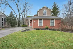 6885 Ravine Cir, Worthington, OH 43085 - Photo 2