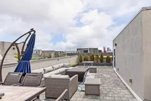 239 Auden Ave, Columbus, OH 43215 - Photo 1