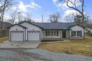 5705 Dahlia Dr NE, Thornville, OH 43076 - Photo 1