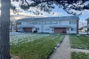 156 Buckeye Cir, Columbus, OH 43217 - Photo 1