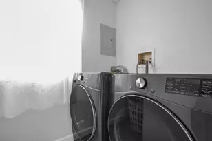 156 Buckeye Cir, Columbus, OH 43217 - Photo 14