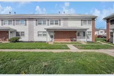 156 Buckeye Circle, Columbus, OH 43217 - Photo 1
