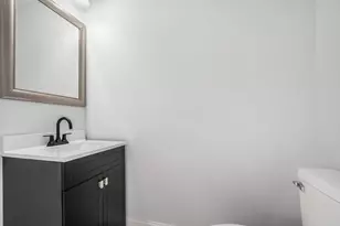 592 Rhoads Ave, Columbus, OH 43205 - Photo 10