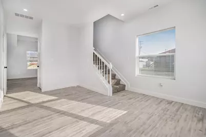 592 Rhoads Avenue, Columbus, OH 43205 - Photo 8