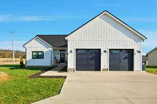 6100 Arnie's Dr, Nashport, OH 43830 - Photo 2