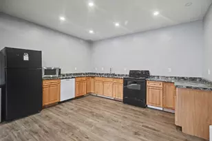 372 S Main St, Marion, OH 43302 - Photo 4