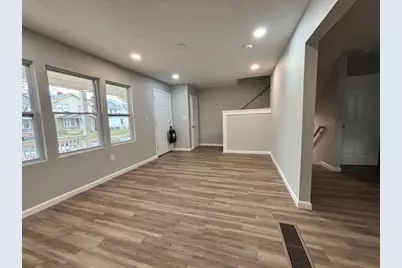 385 S Burgess Avenue, Columbus, OH 43204 - Photo 2