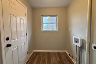 385 S Burgess Ave, Columbus, OH 43204 - Photo 6