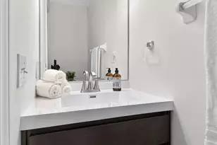 860 Philadelphia Dr, Westerville, OH 43081 - Photo 20