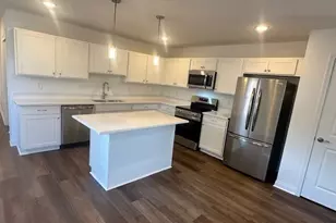 1334 Manor Dr, Columbus, OH 43232 - Photo 10