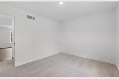 1334 Manor Drive, Columbus, OH 43232 - Photo 24