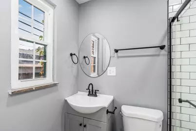 10-20 E Deshler Avenue, Columbus, OH 43206 - Photo 20