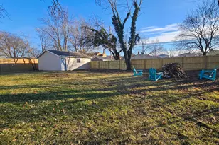 1027 E 14th Ave, Columbus, OH 43211 - Photo 2