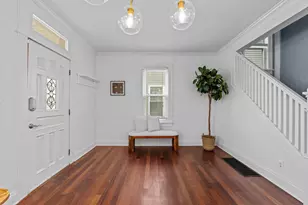 327 E Mithoff St, Columbus, OH 43206 - Photo 4