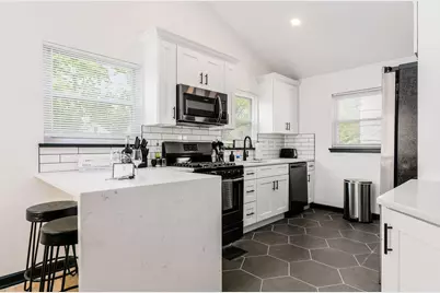 103 E Jeffrey Place, Columbus, OH 43214 - Photo 12