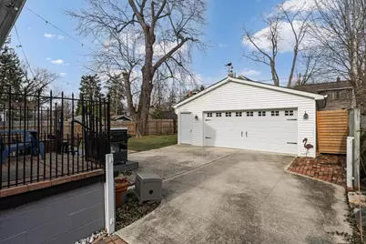 164 Tibet Road, Columbus, OH 43202 - Photo 30