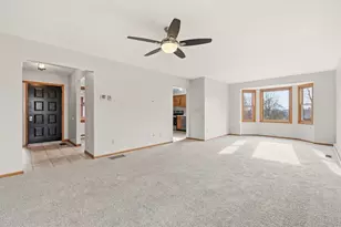 10565 Monroe Mills Rd, Gambier, OH 43022 - Photo 14