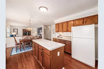 2126 Mayflower Circle, Grove City, OH 43123 - Photo 8