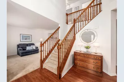 2126 Mayflower Circle, Grove City, OH 43123 - Photo 2