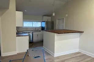 3234 E Ave, Columbus, OH 43207 - Photo 2