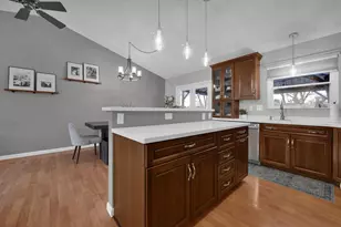 3197 Strathburn Ct, Dublin, OH 43017 - Photo 8