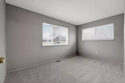 322 Huber Village Boulevard, Westerville, OH 43081 - Photo 6