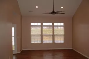 105 Maple Leaf Dr, Johnstown, OH 43031 - Photo 4