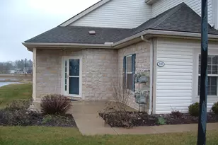 105 Maple Leaf Dr, Johnstown, OH 43031 - Photo 2