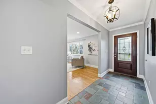 341 Canyon Dr N, Columbus, OH 43214 - Photo 4