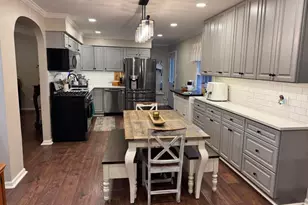 221 N Main St, London, OH 43140 - Photo 2