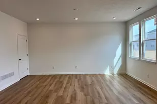 310 Fortune Dr, Galloway, OH 43119 - Photo 6