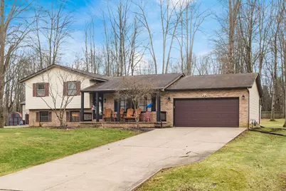 225 Carryback Drive SW, Pataskala, OH 43062 - Photo 2